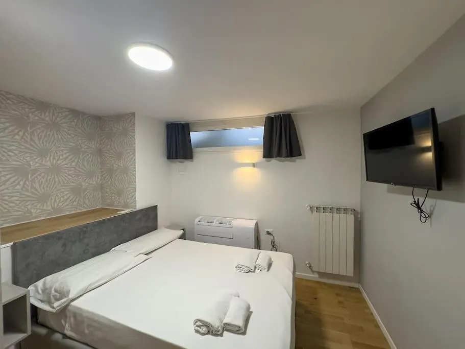 Brunacci Suite, 5 Min To Navigli 米兰 公寓
